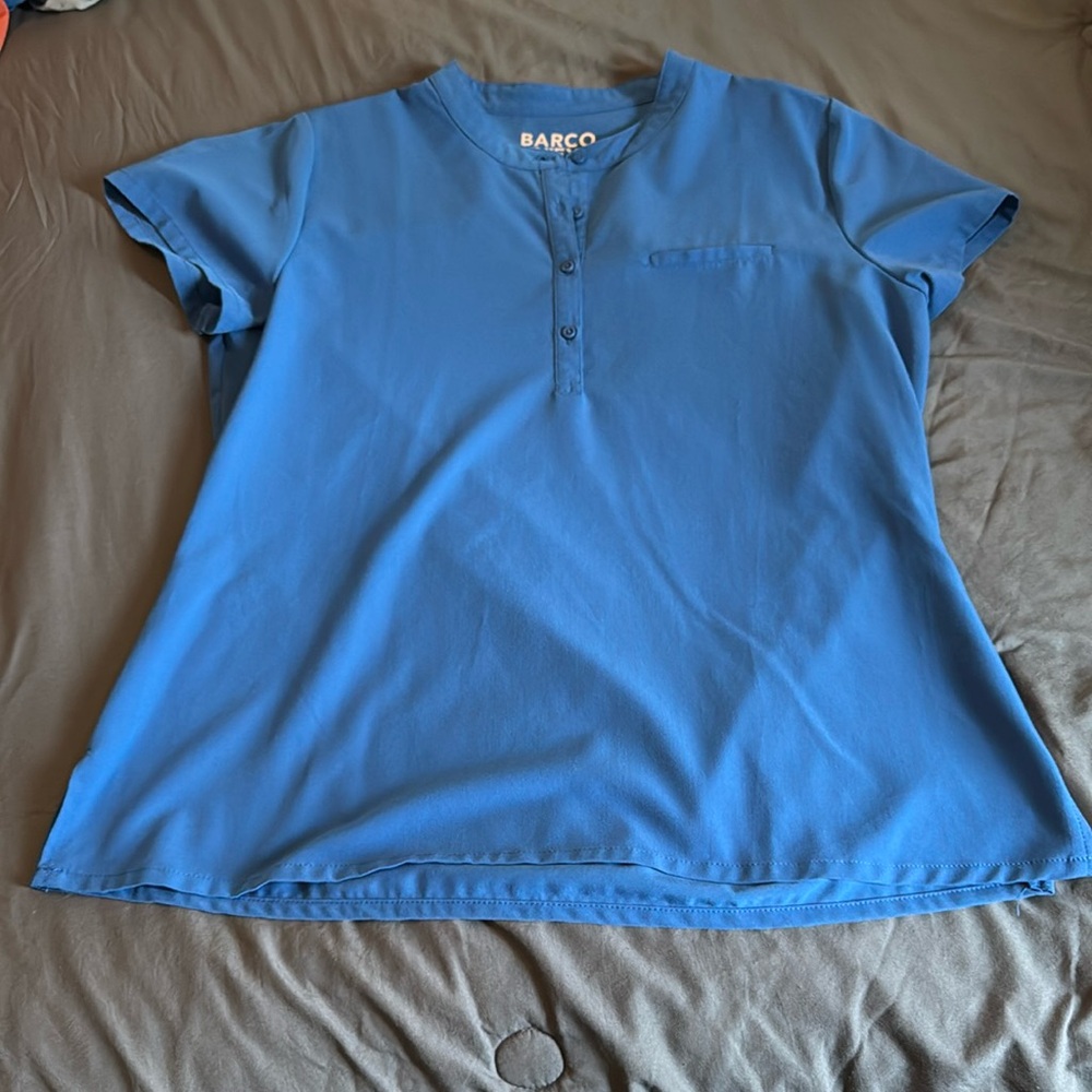 Barco Unify royal blue scrubs Le scrub set Large top and XLP joggers